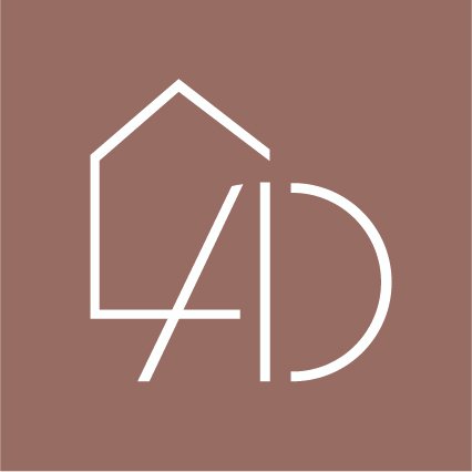 AD_SYMBOLE SEUL-blanc fond rose Aurélie Devaux design d'intérieur Reims